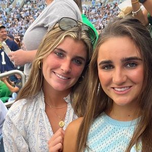 Meet your Posher, Leighton